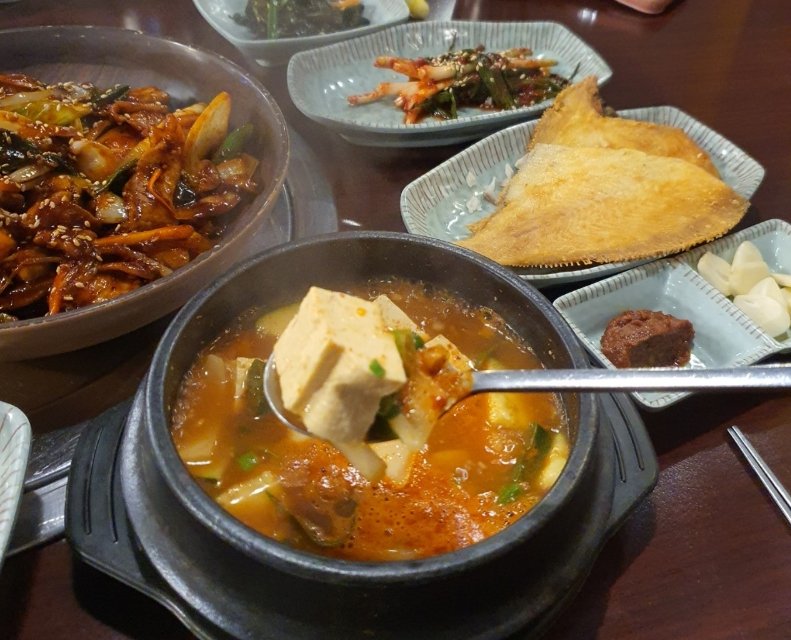 9de7972474f20add85294f0a3655fd4e_1769952849_5981.jpg 고현 점심맛집 추천|지리산흑돼지 제육정식 제대로 먹고 왔어요