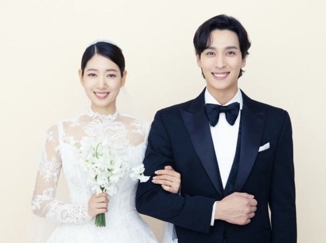 0c11e8701ff56f4b0414d4bee813c8b4_1776352695_0425.jpg 배우 박신혜, 최태준 부부
