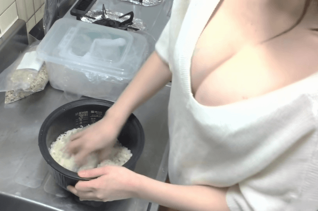 아침밥 챙겨주는 유튜브 누나