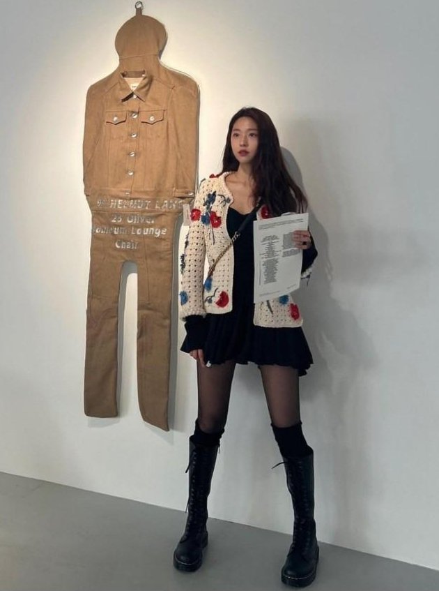 검스 착용한 설현 인스타