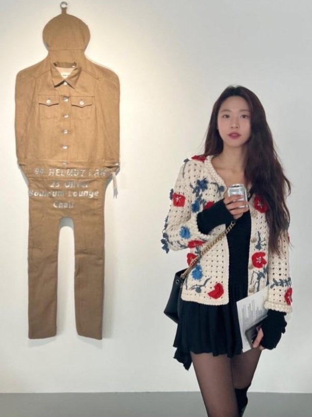 검스 착용한 설현 인스타