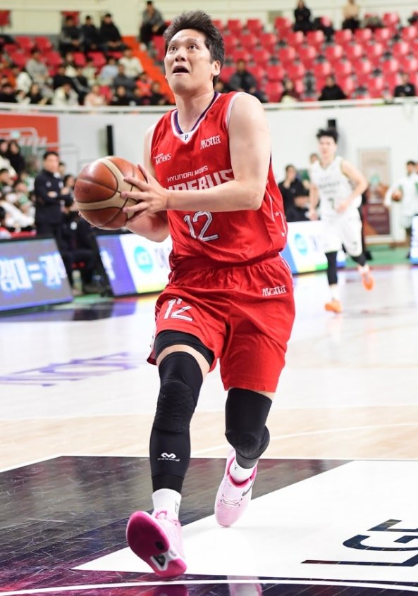 울산 모비스 함지훈 은퇴 선언